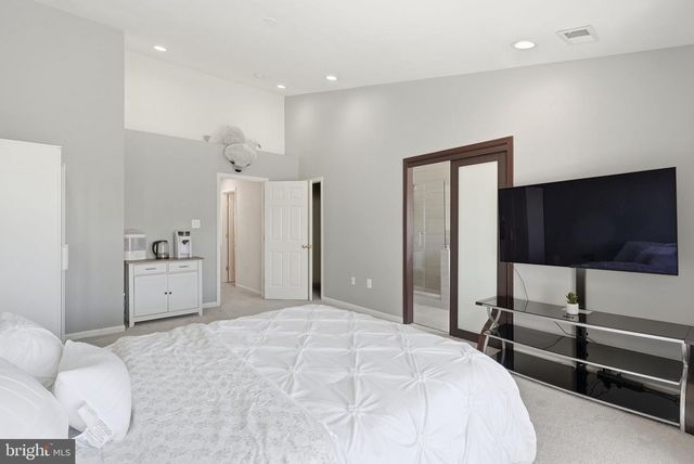 14231 HUNTERS RUN WAY, Gainesville, VA 20155