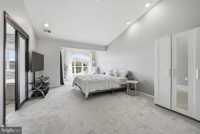 14231 HUNTERS RUN WAY, Gainesville, VA 20155