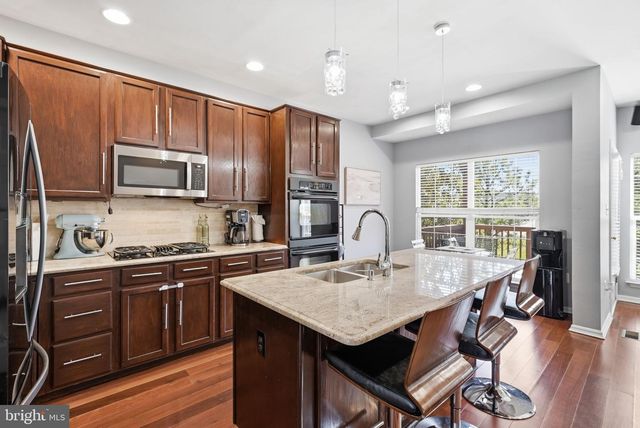 14231 HUNTERS RUN WAY, Gainesville, VA 20155