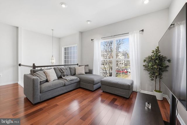 14231 HUNTERS RUN WAY, Gainesville, VA 20155