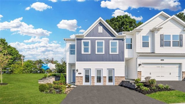 158 River Ridge Dr, Coraopolis, PA 15108