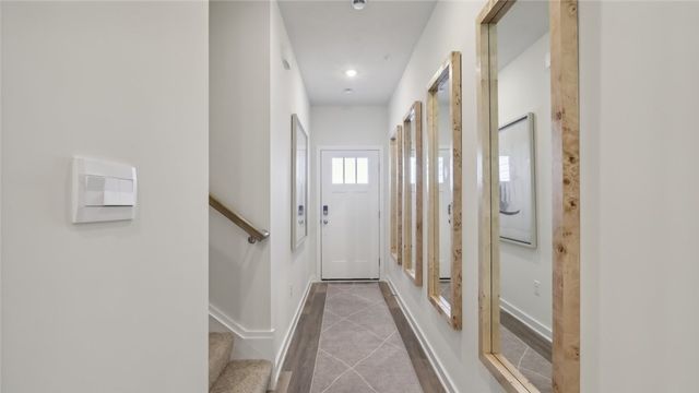 158 River Ridge Dr, Coraopolis, PA 15108