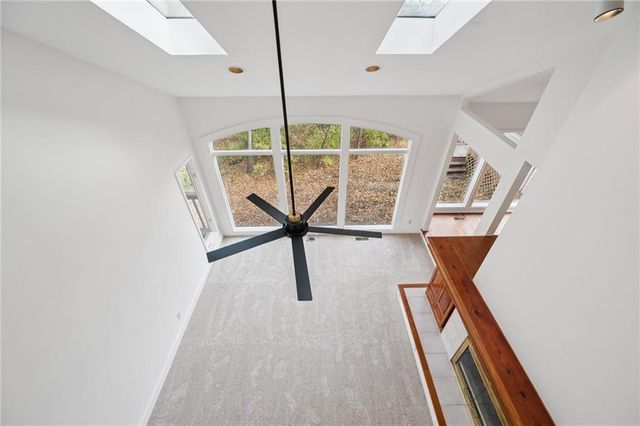 5305 NW Bluff Drive, Kansas City, MO 64152