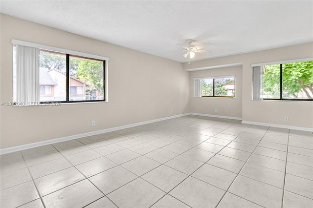 96 Wimbledon Lake Drive, Plantation, FL 33324