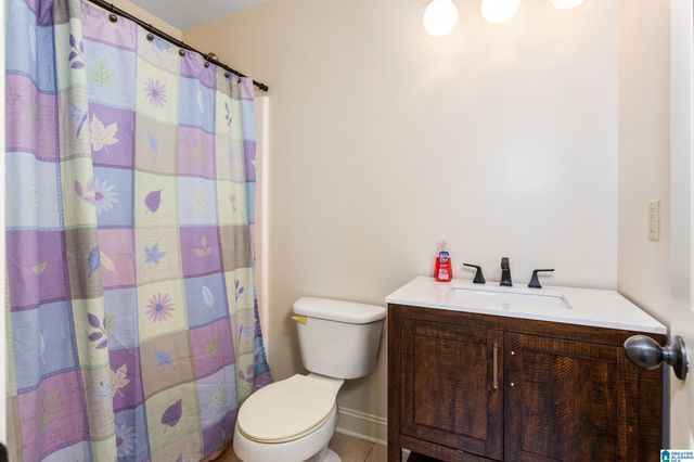 245 ROME BEAUTY CIRCLE, Oxford, AL 36203