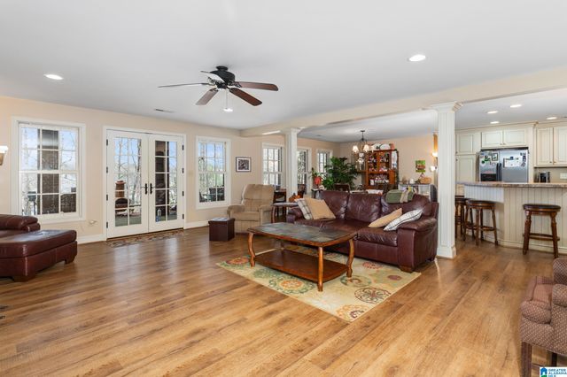 245 ROME BEAUTY CIRCLE, Oxford, AL 36203
