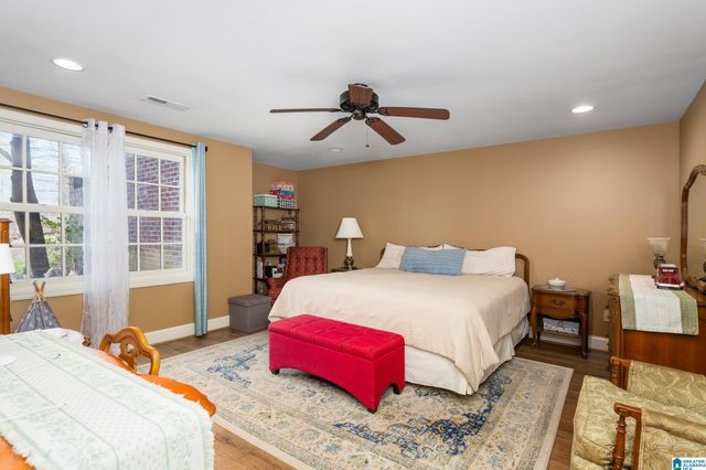 245 ROME BEAUTY CIRCLE, Oxford, AL 36203