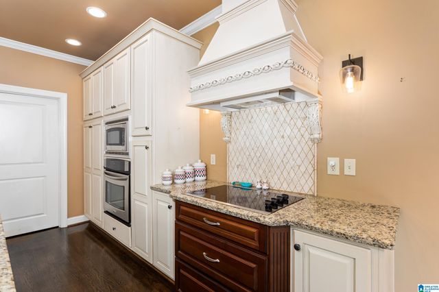 245 ROME BEAUTY CIRCLE, Oxford, AL 36203