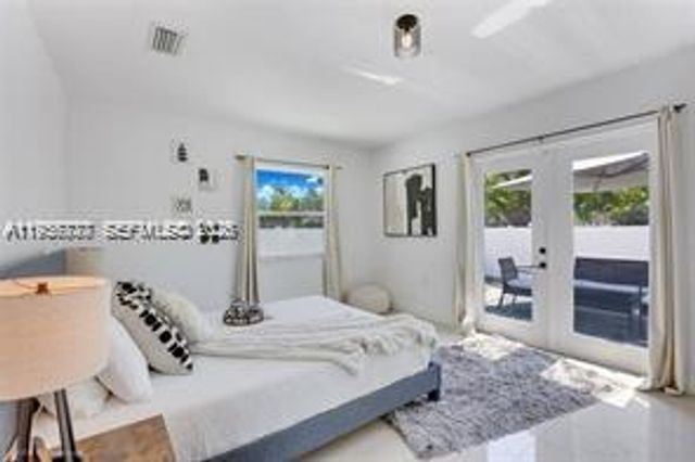 1401 SW 3rd Ave, Dania Beach, FL 33004