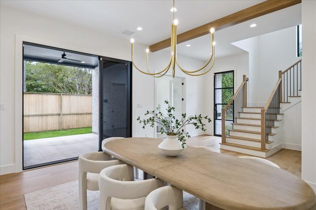 122 E 4th Street, Houston, TX 77007