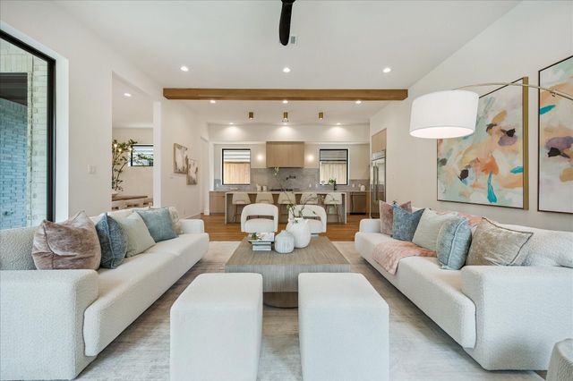 122 E 4th Street, Houston, TX 77007