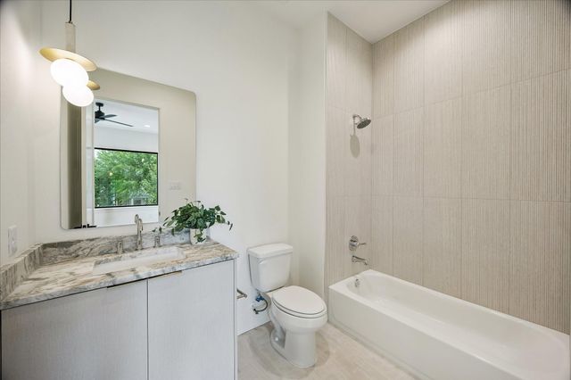 122 E 4th Street, Houston, TX 77007