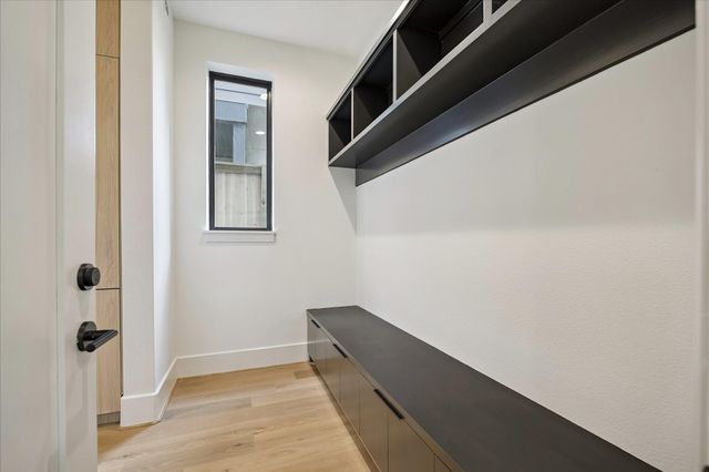 122 E 4th Street, Houston, TX 77007