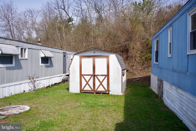 17 BORDIC RD, Reading, PA 19606