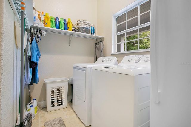 4015 IRON BRIDGE ROAD, Oviedo, FL 32765