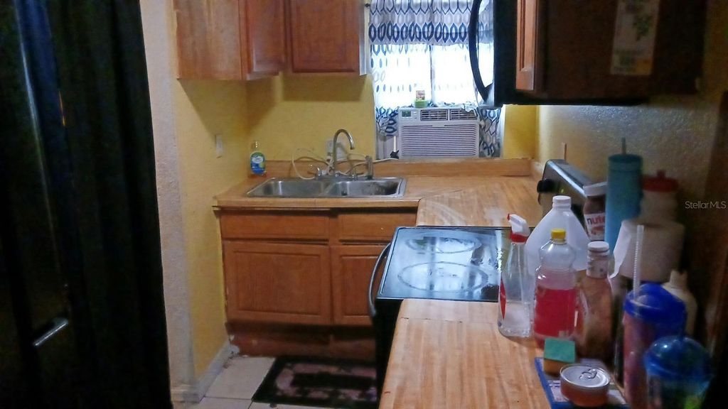 Image 9 of property listing at 22 N OHIO STREET, Orlando, FL 32805