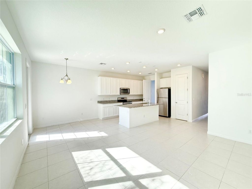 Image 13 of property listing at 1483 DISCOVERY STREET, Davenport, FL 33896