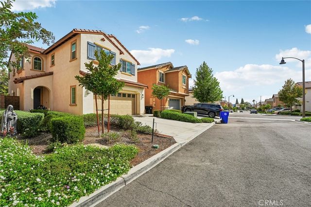 7199 Crescendo Lane, Fontana, CA 92336