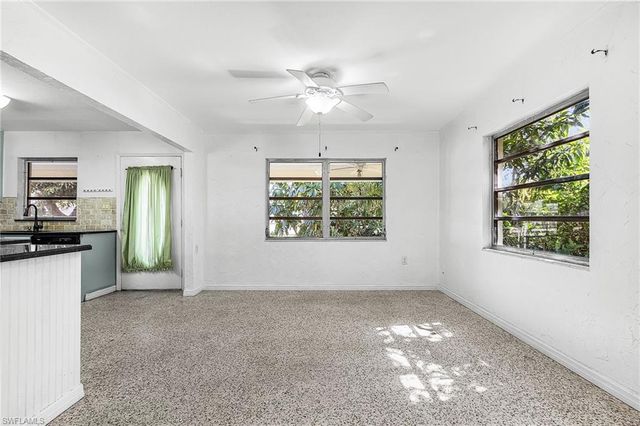 81 Glenmont DR W, North Fort Myers, FL 33917