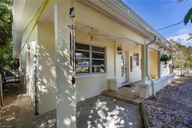 81 Glenmont DR W, North Fort Myers, FL 33917