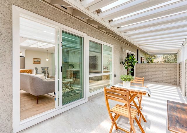 3279 San Amadeo P, Laguna Woods, CA 92637