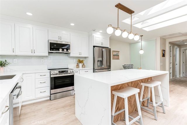 3279 San Amadeo P, Laguna Woods, CA 92637