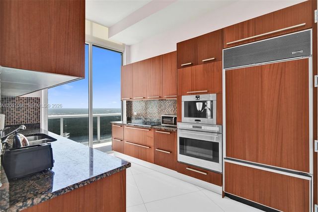 16001 Collins Ave 4305, Sunny Isles Beach, FL 33160