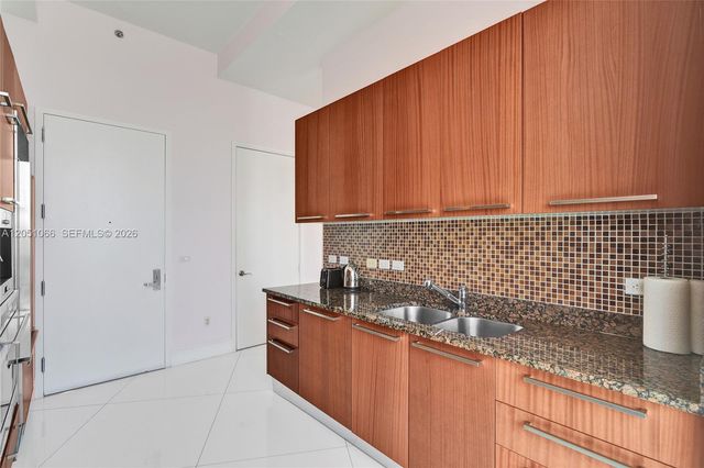 16001 Collins Ave 4305, Sunny Isles Beach, FL 33160