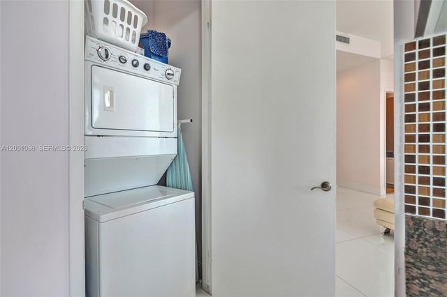 16001 Collins Ave 4305, Sunny Isles Beach, FL 33160