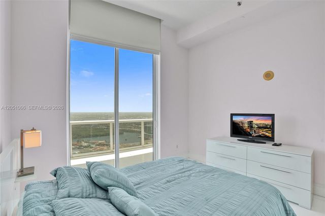 16001 Collins Ave 4305, Sunny Isles Beach, FL 33160