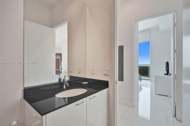 16001 Collins Ave 4305, Sunny Isles Beach, FL 33160