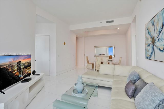 16001 Collins Ave 4305, Sunny Isles Beach, FL 33160