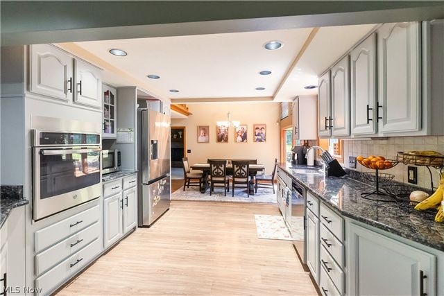4204 S Bailey Road, North Jackson, OH 44451