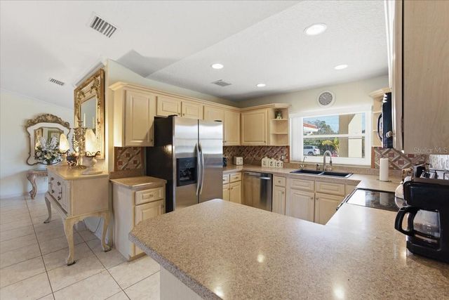 1 CORAL REEF COURT N, Palm Coast, FL 32137