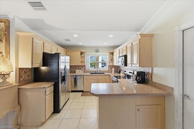 1 CORAL REEF COURT N, Palm Coast, FL 32137