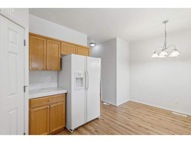 1276 Se BACARRA St, Hillsboro, OR 97123