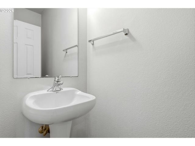 1276 Se BACARRA St, Hillsboro, OR 97123