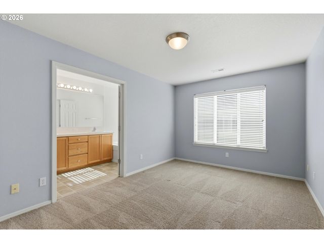 1276 Se BACARRA St, Hillsboro, OR 97123