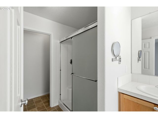 1276 Se BACARRA St, Hillsboro, OR 97123