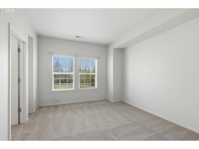 1276 Se BACARRA St, Hillsboro, OR 97123