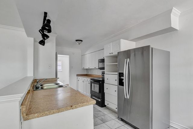 6609 WALNUT HILL Lane, Dallas, TX 75230