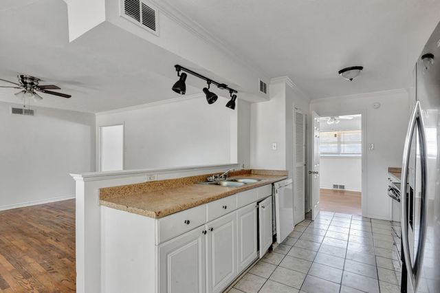 6609 WALNUT HILL Lane, Dallas, TX 75230