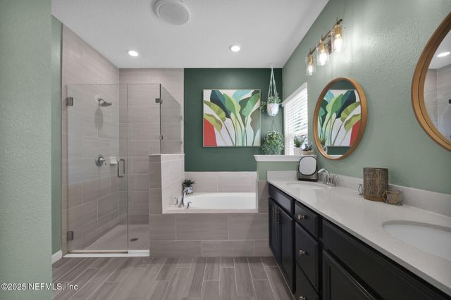 3916 CLOVERDALE Court, Middleburg, FL 32068