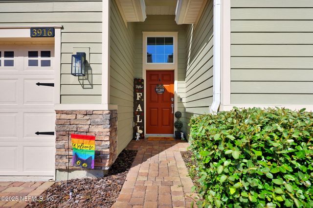 3916 CLOVERDALE Court, Middleburg, FL 32068