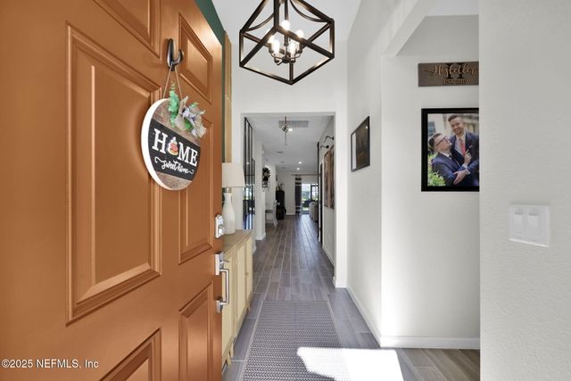 3916 CLOVERDALE Court, Middleburg, FL 32068