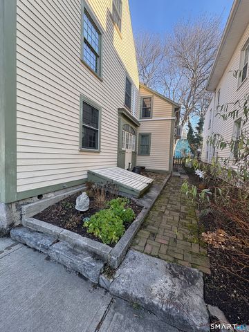 7 Coit Street 2, New London, CT 06320
