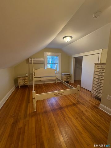 7 Coit Street 2, New London, CT 06320