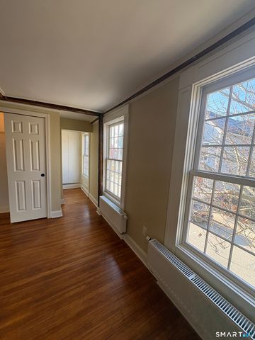 7 Coit Street 2, New London, CT 06320