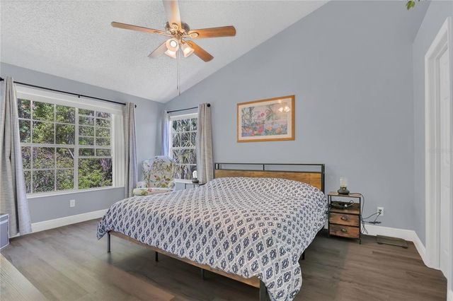 5005 LAGUNA BAY CIRCLE 18, Kissimmee, FL 34746