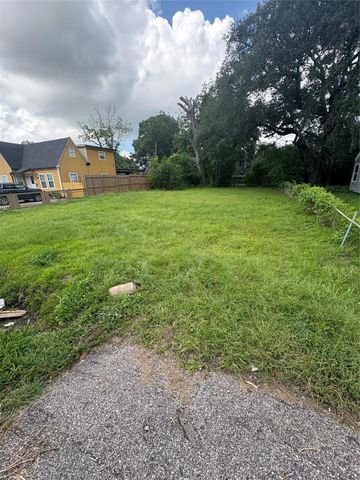1040 Goliad Street, Beaumont, TX 77701